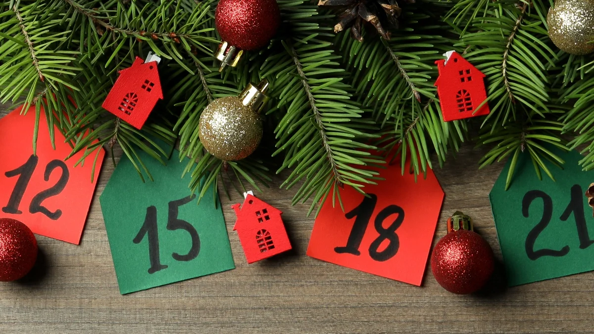 Adventskalender Achtsamkeit Büro: Wie der Dezember am Schreibtisch ruhiger wird